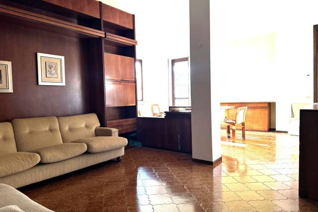 Salone