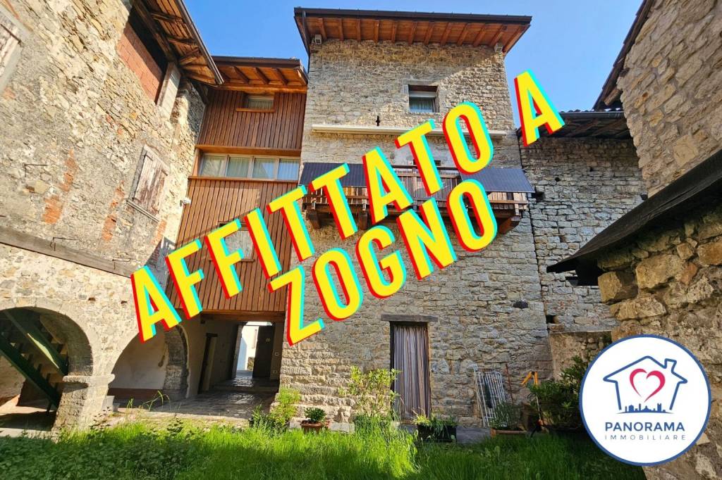 Appartamento | Via Centro in Stabello, Zogno