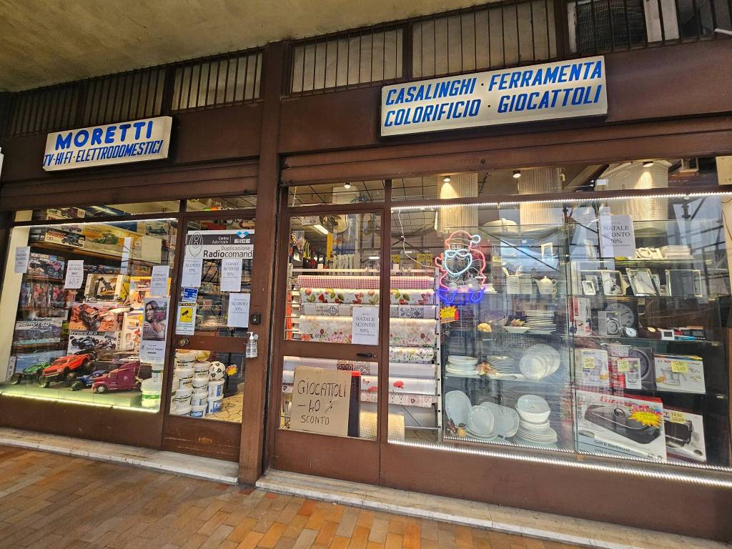 Negozio | Via Martiri della Libert&agrave;, Sorisole