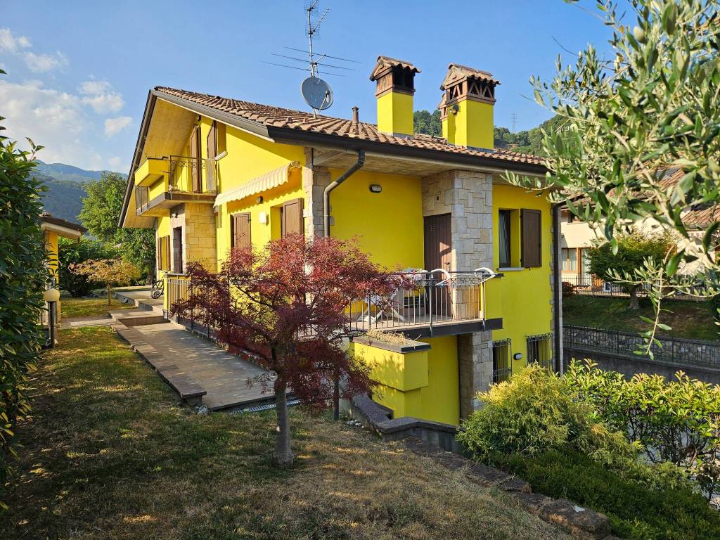 Villa | Via Trimagna, Almenno San Salvatore