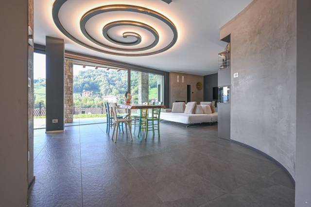 Salone