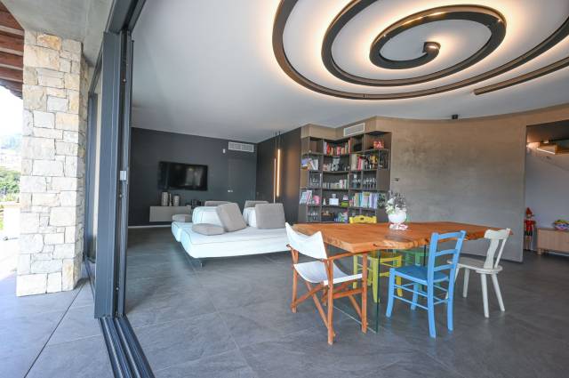 Salone